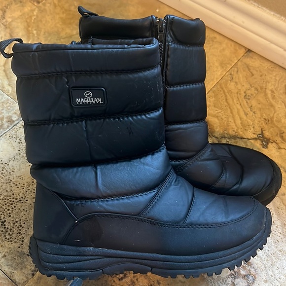 Magellan Outdoors Adults Black Snow Boots Men’s Sz 11 - Picture 2 of 9